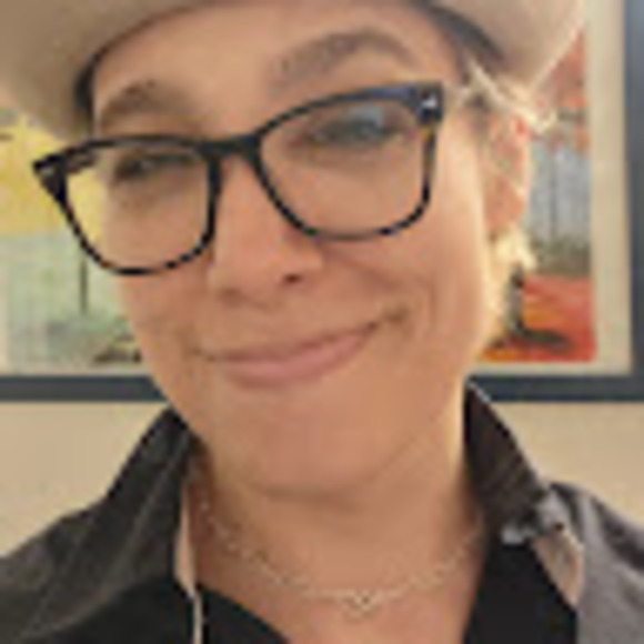 Meet your Posher, Cas - Picture 1 of 1